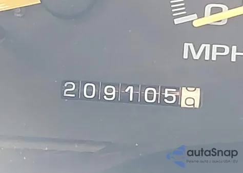 1997 Chevrolet Tahoe C1500 z USA, uszkodzony, nr VIN 1GNEC13R2VJ412782